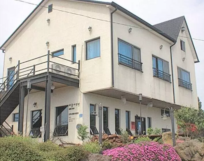 ペンション Jeju Baramuieondeok Guest House