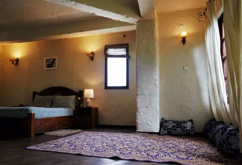 ペンション Tryst Boutique