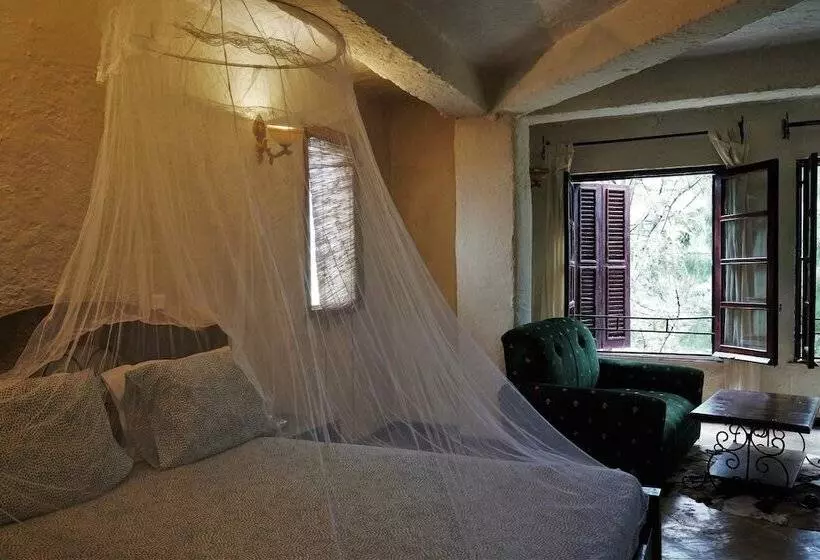 ペンション Tryst Boutique