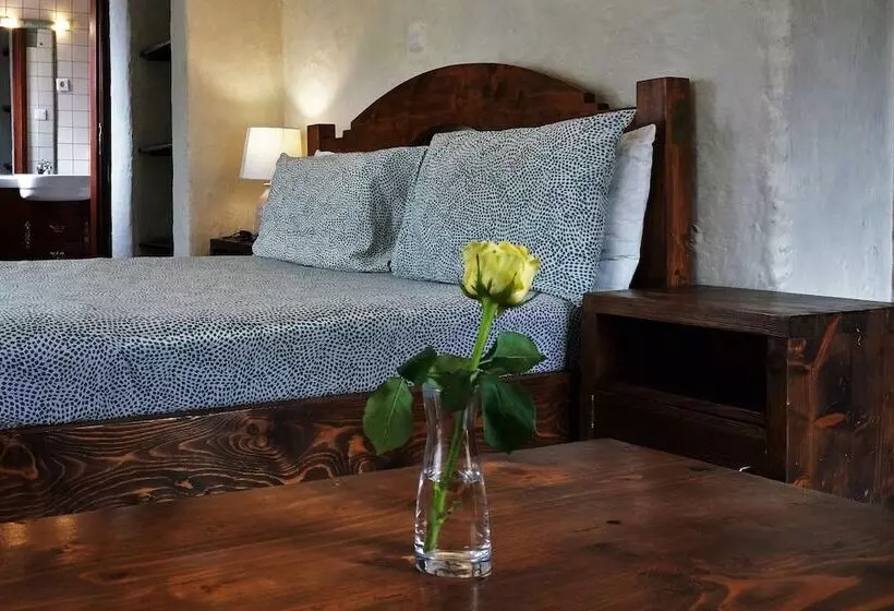 ペンション Tryst Boutique