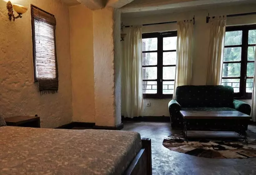 ペンション Tryst Boutique