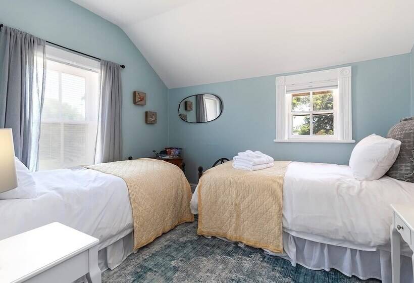 Rocklyn Inn Bed & Breakfast