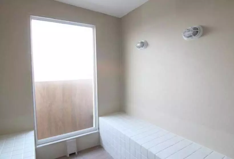 Em Cabo Frio Cond Royale   Av N S Assunção 239, Bairro Passagem   Un 229