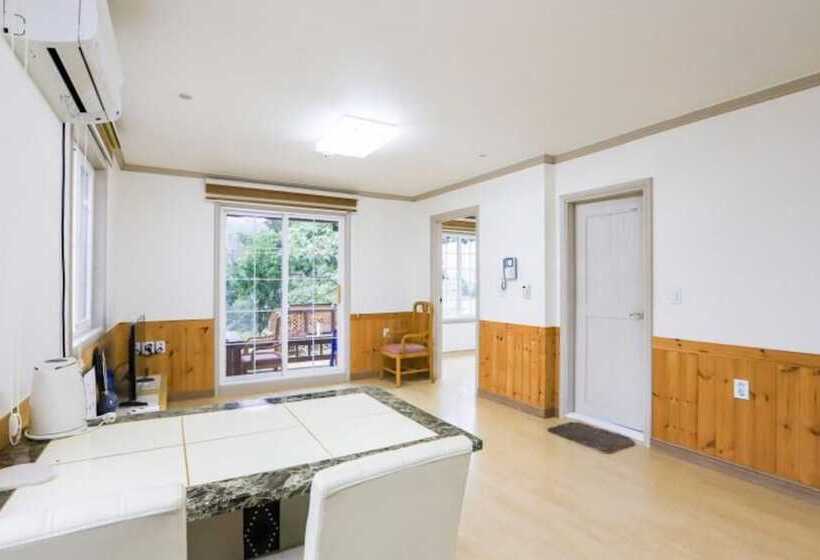 Sogeumgang Three Mountain Pension