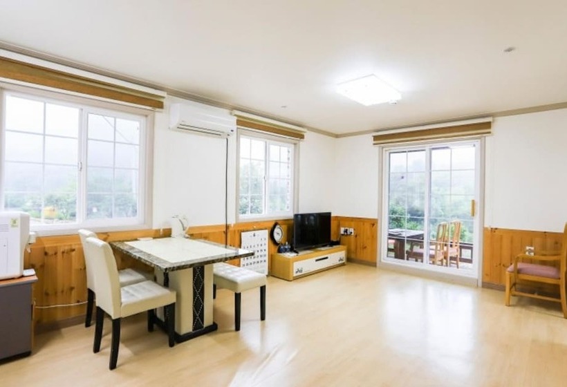 Sogeumgang Three Mountain Pension