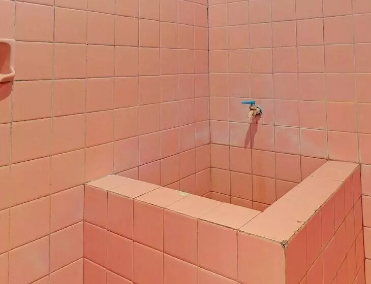 Spot On 92028 Hotel Surya Near Pelabuhan Gilimanuk