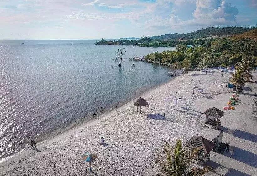 Viovio Beach & Resort