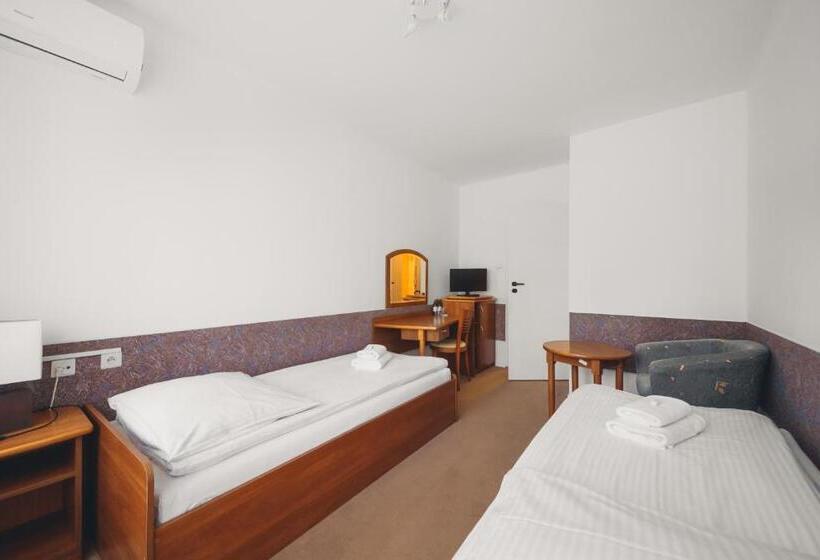 Elita Hotel & Restauracja