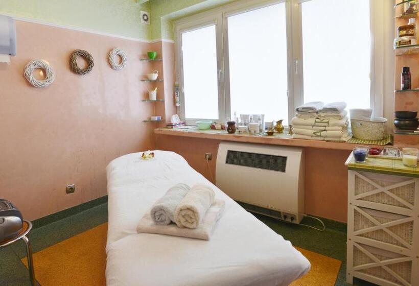 Elita Hotel & Restauracja