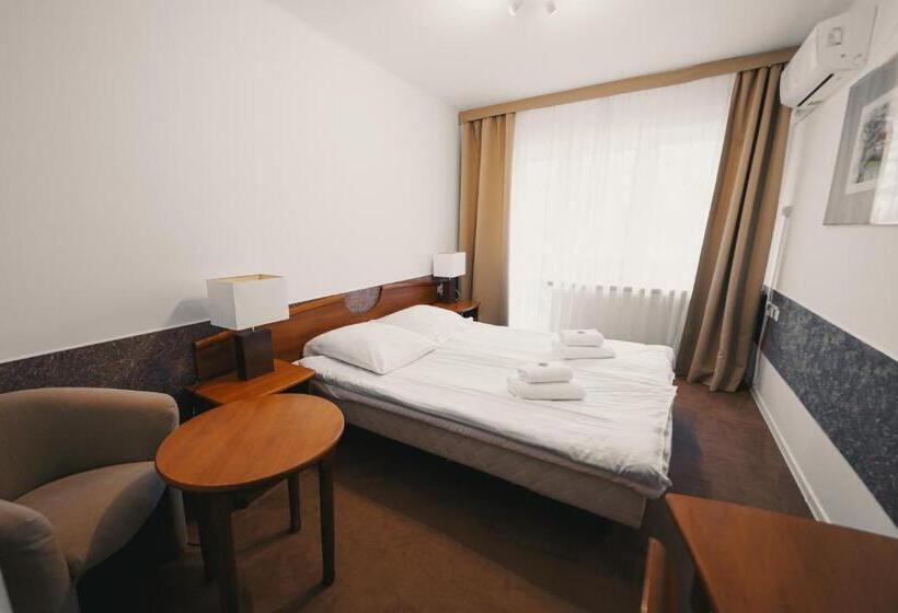 Elita Hotel & Restauracja