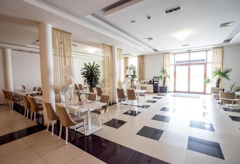 בית מלון כפרי Aleksandria