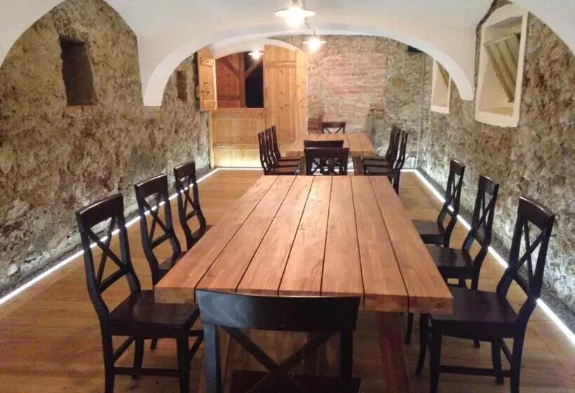 Hotelli Alpen Adria Gasthof Rausch