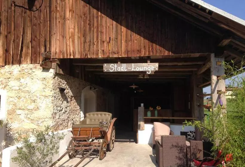 Hotelli Alpen Adria Gasthof Rausch
