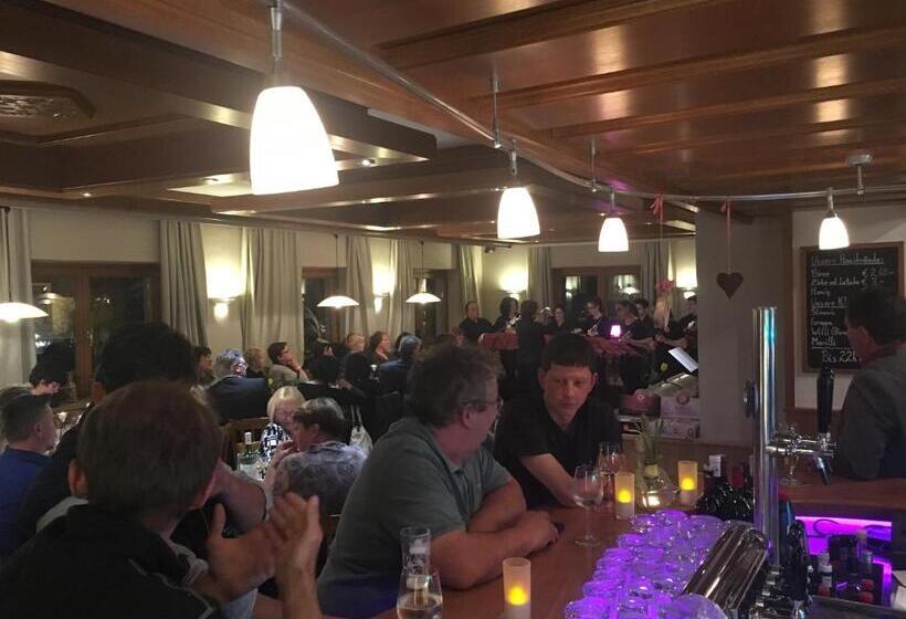 فندق Alpen Adria Gasthof Rausch