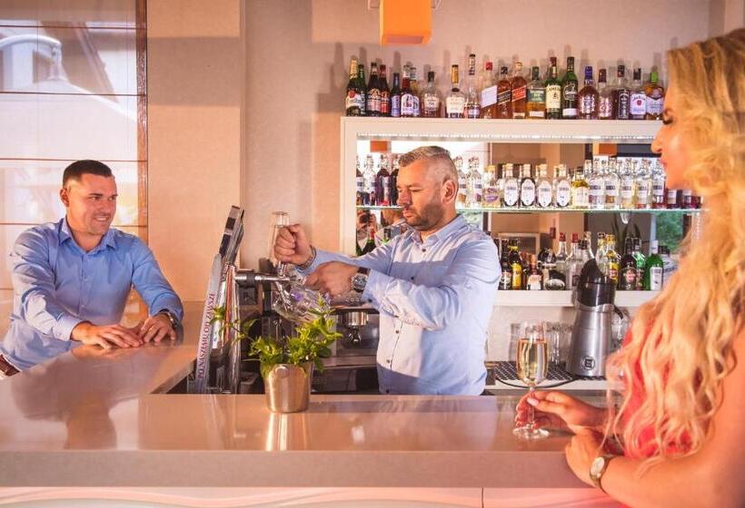 Szálloda Amazonka Conference And Spa