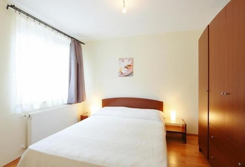 Отель Centrum Apartman