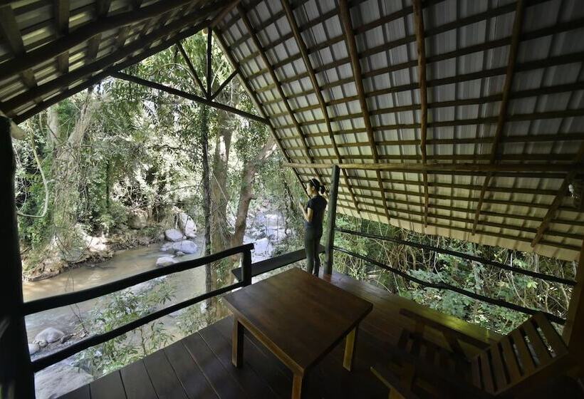 בית מלון כפרי Ella Jungle Resort