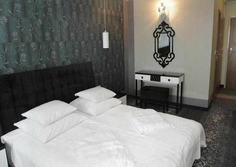 בית מלון כפרי Europa