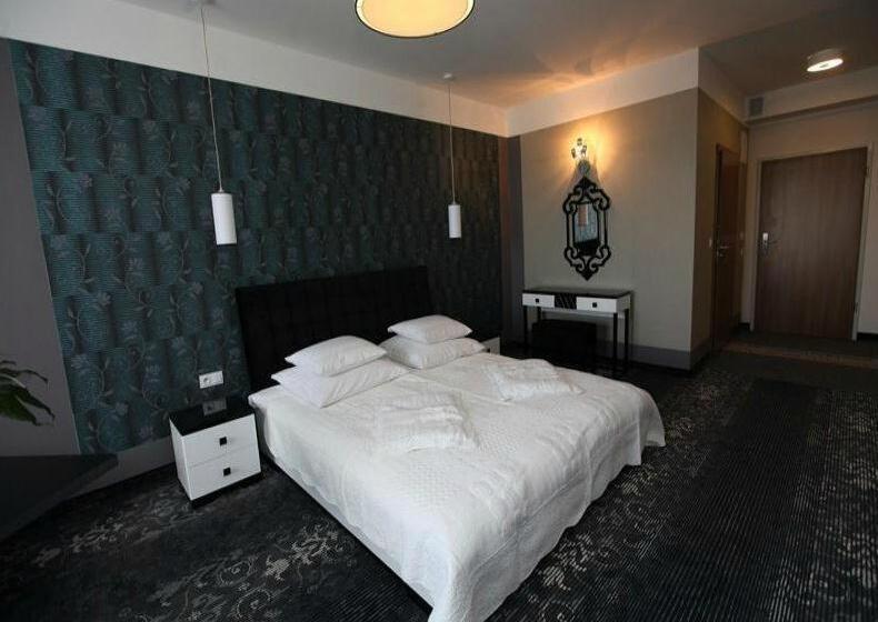 בית מלון כפרי Europa