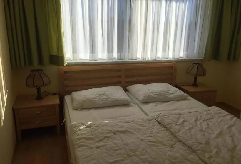 ホテル Ferienwohnungen Haus Daniela