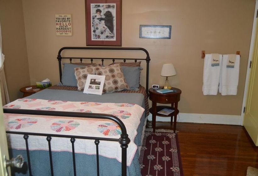 فندق Maple Street Bed And Breakfast
