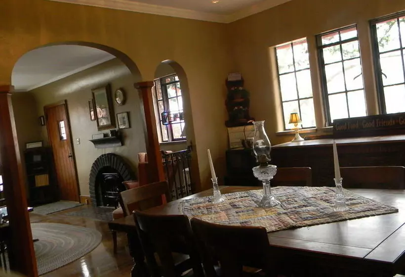 ホテル Maple Street Bed And Breakfast