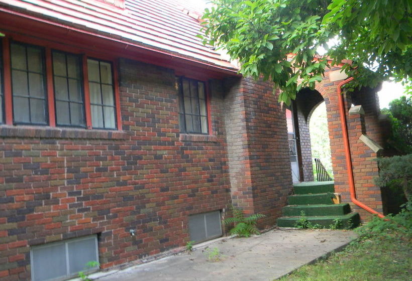 فندق Maple Street Bed And Breakfast