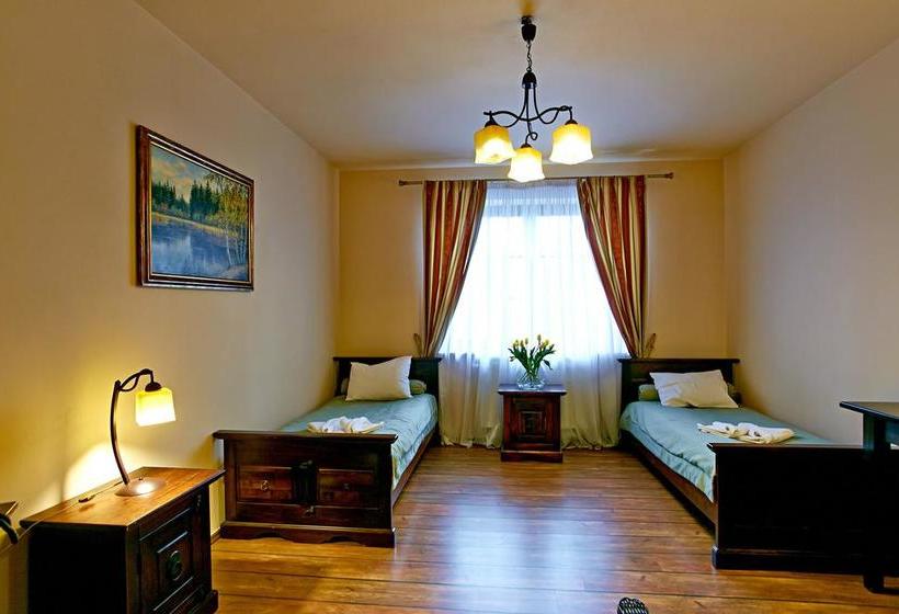 בית מלון כפרי Maranello Villa