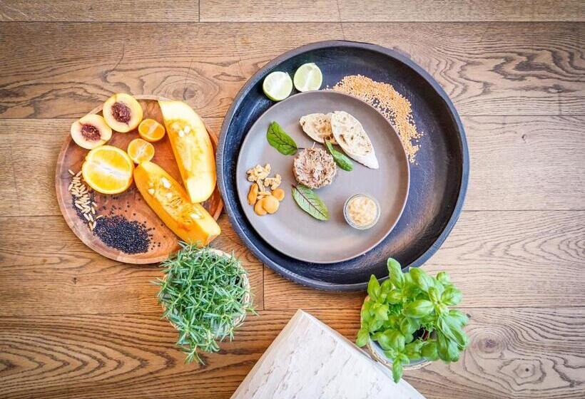 בית מלון כפרי Marina Club