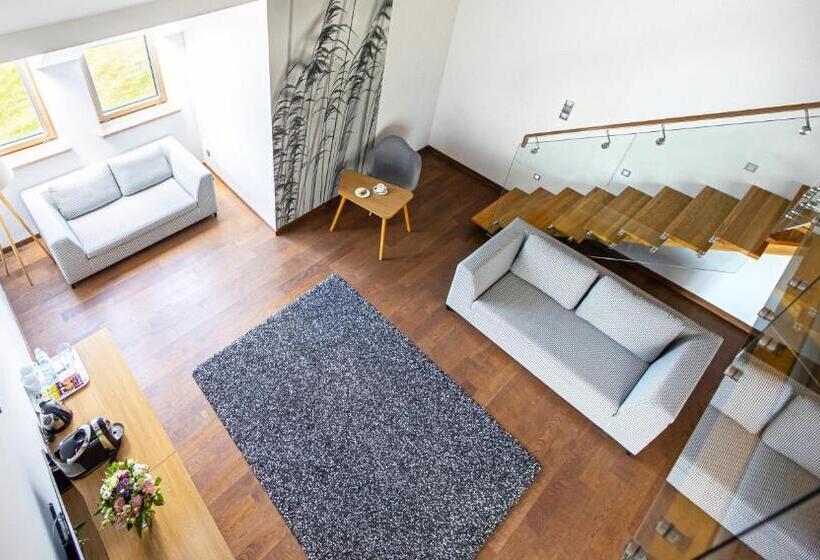 בית מלון כפרי Marina Club