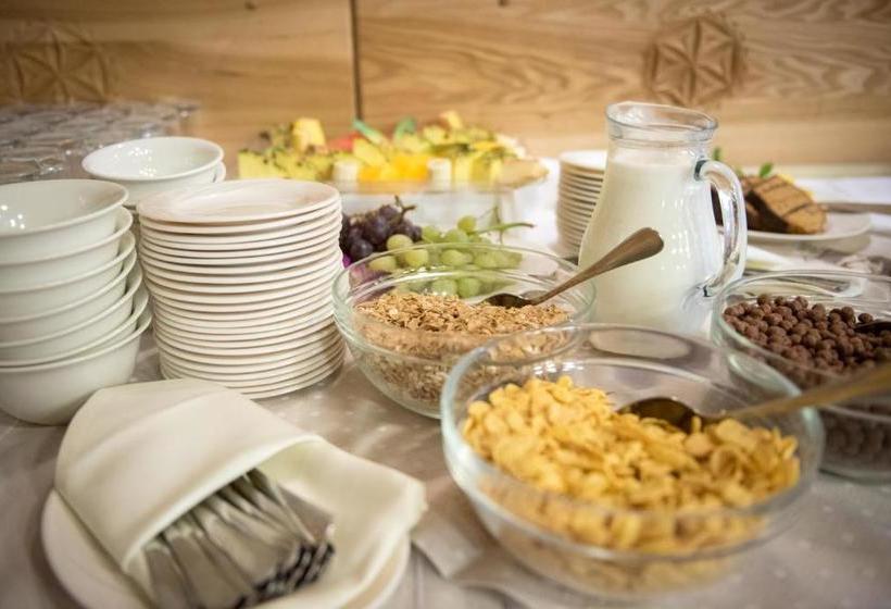 هتل Marymont Sggw Przy Dolinie Kościeliskiej