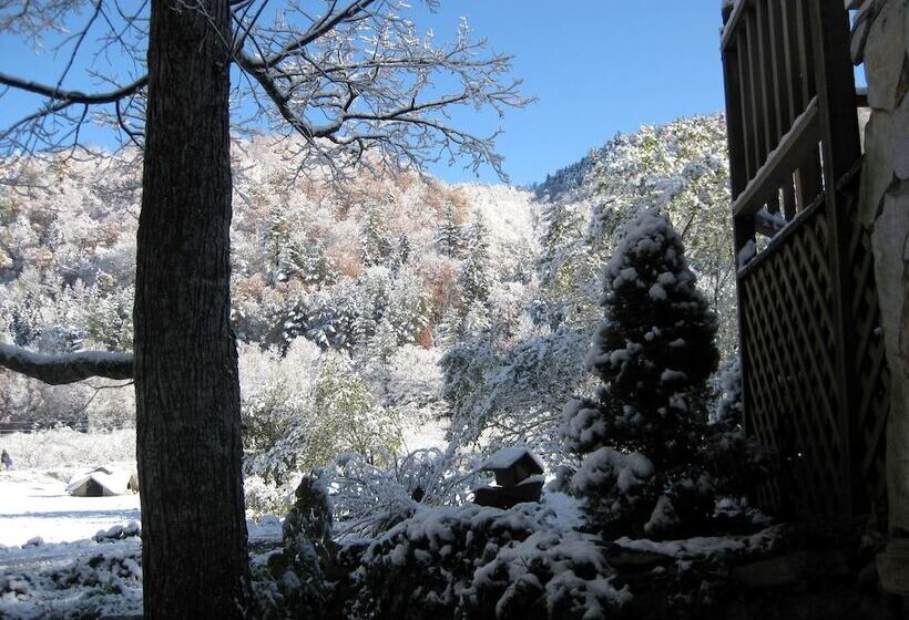 فندق Mountain Valley Retreat