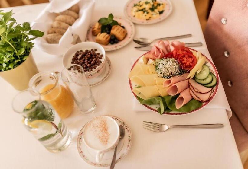 בית מלון כפרי Oławian