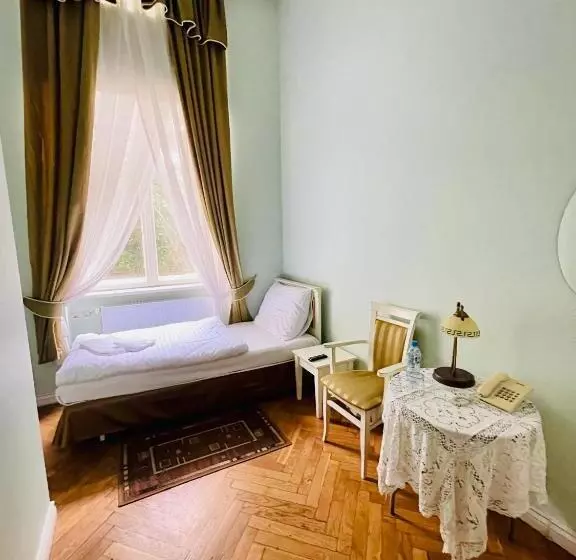 Hotelli Pałac Biedrusko