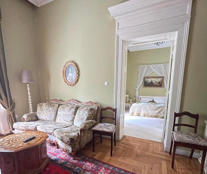 فندق Pałac Biedrusko