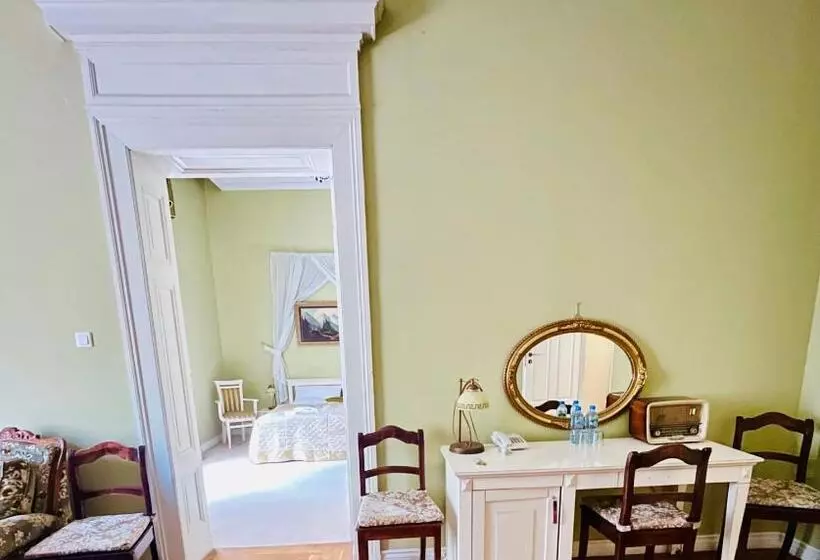Hotelli Pałac Biedrusko