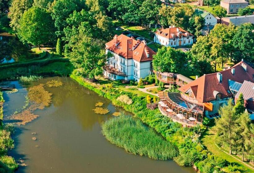 Отель Pałac Czarny Las