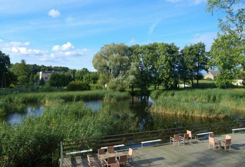 Отель Pałac Lucja Bb