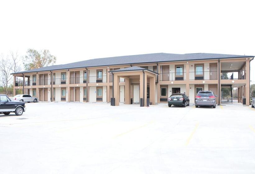 בית מלון כפרי Paradise Inn & Suites