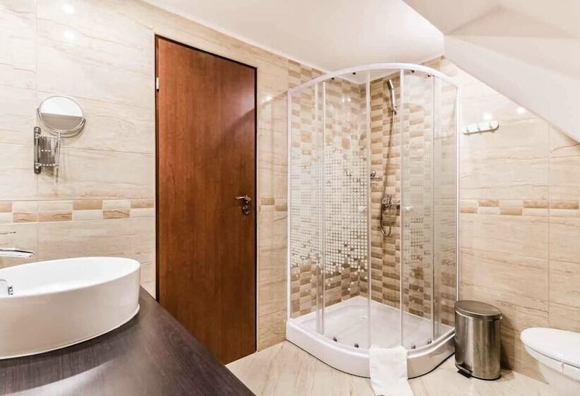 酒店 Pensiunea Cristina & Spa