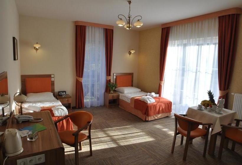 酒店 Uzdrowisko Polczyn Irena