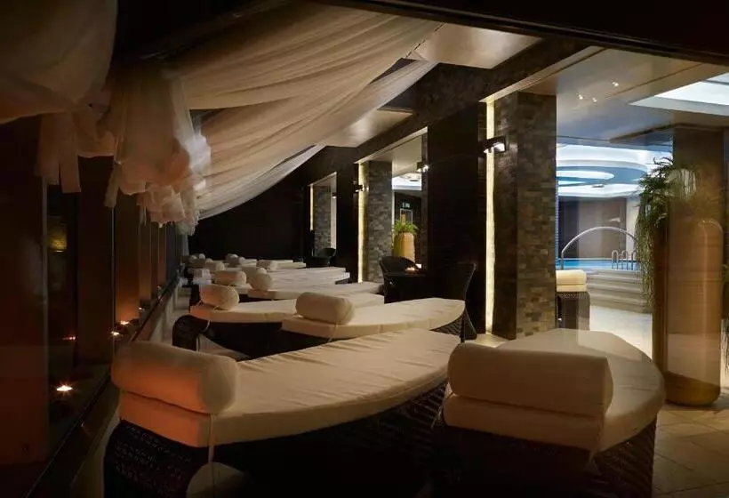 ホテル & Spa Czarny Groń