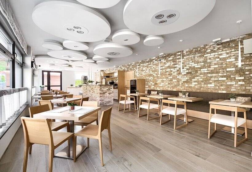 فندق Villa Madre Golf & Family