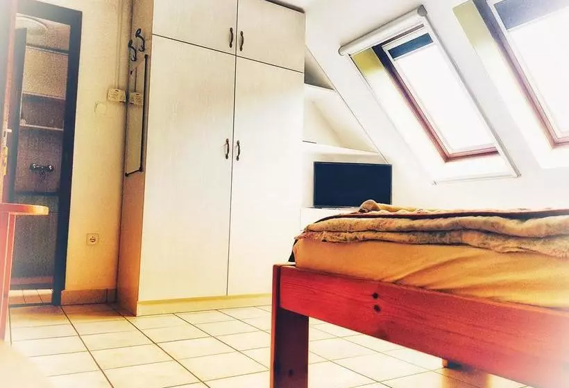Róza Hotel és Apartmanház