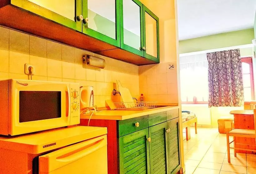 Róza Hotel és Apartmanház