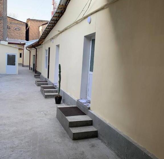 Adora Hostel Paid Airport Pick Up And Drop Off Guide Services!