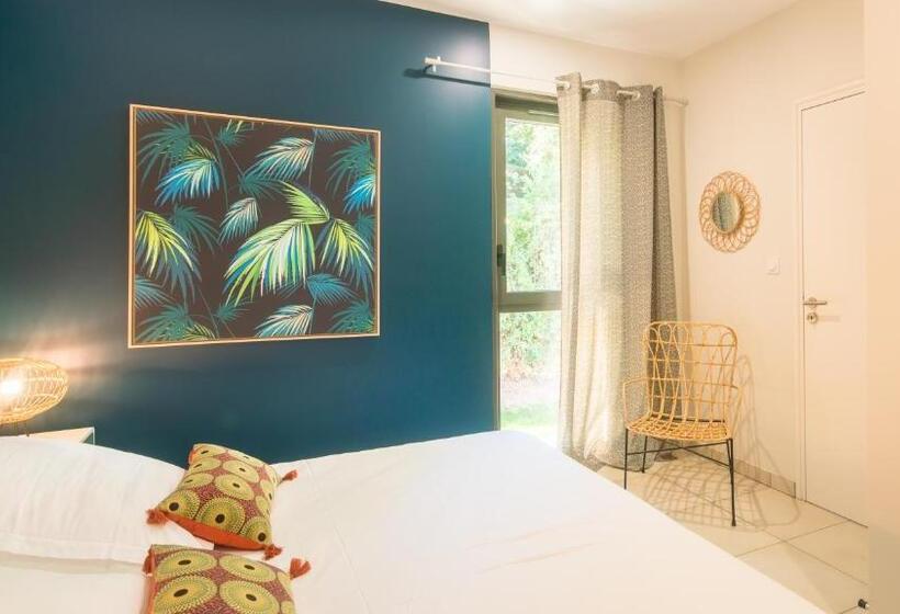 تختخواب و صبحانه La Chambre Sweety