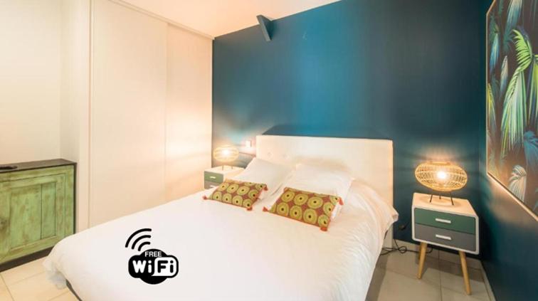 تختخواب و صبحانه La Chambre Sweety