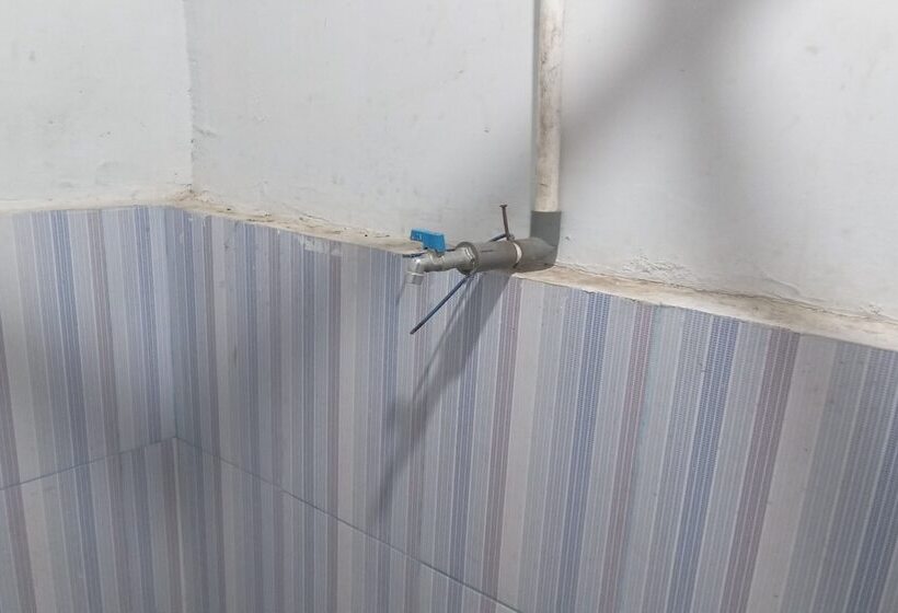 酒店 Oyo Life 93015 Kos Anto