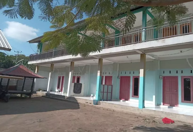 ホテル Oyo Life 93015 Kos Anto